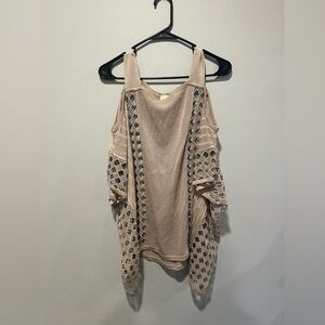 Chicos Size 1 Open Knit Crochet Poncho Top Beige Boho Cold Shoulder Bohemian Top